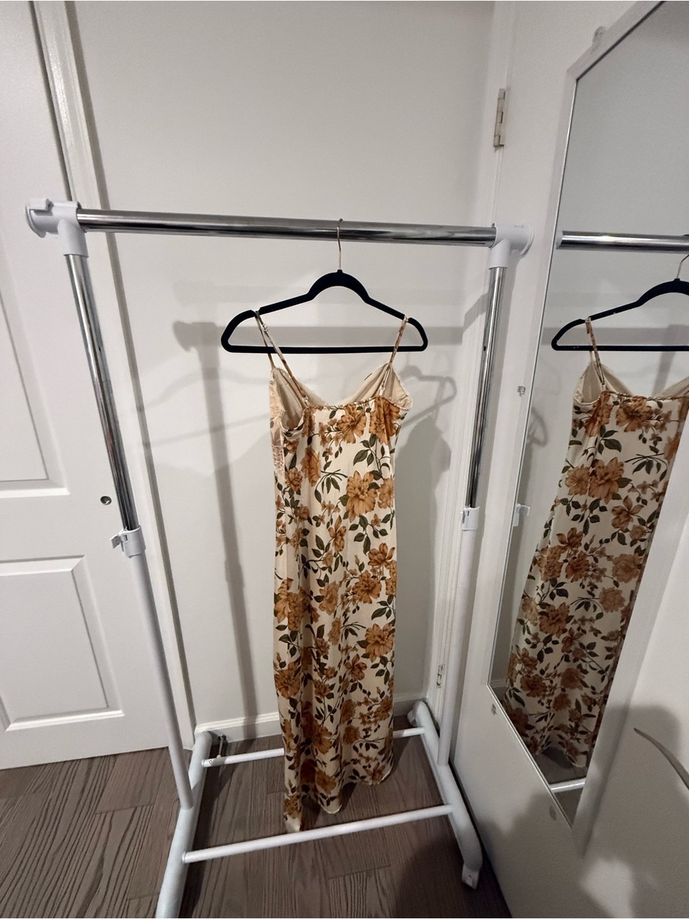 Floral Cream Slip Dress with Lace Trim - Picture 2 of 6